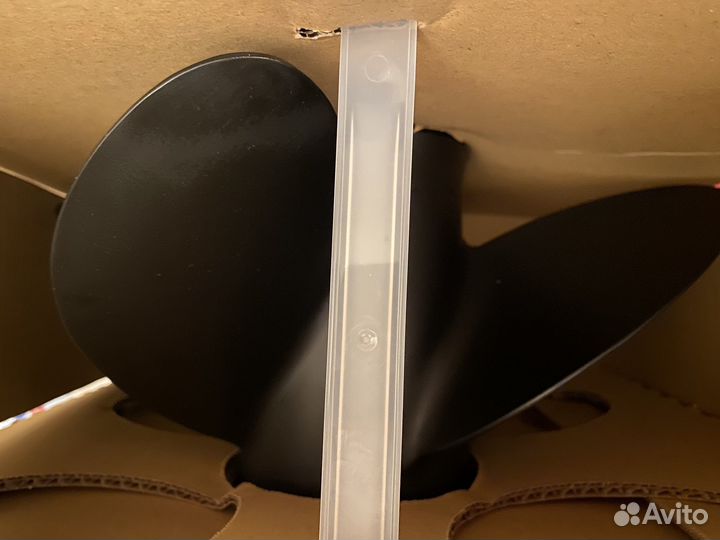 Винт гребной Solas 4x140x21