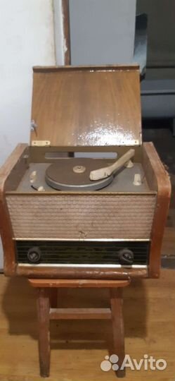 Радиола рекорд 61