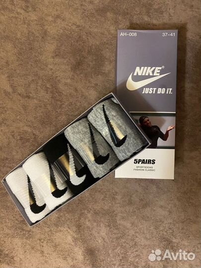 Носки Nike в подарочной коробке