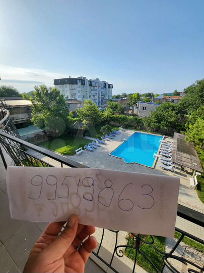 Дом 5000 м² на участке 15 сот.