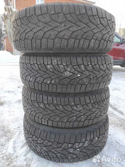 Gislaved Nord Frost 200 SUV 215/65 R16