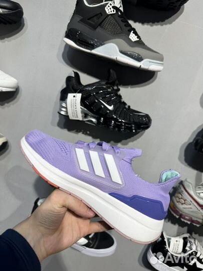 Кроссовки Adidas лето