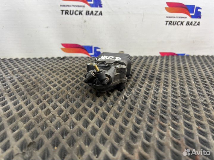 Кран уровня пола кабины