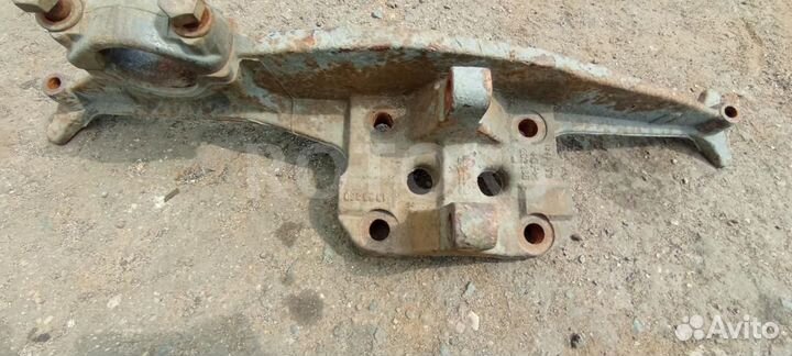 Кронштейн крепления пневморессоры правый DAF