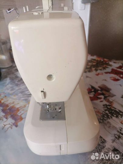 Швейная машина astralux