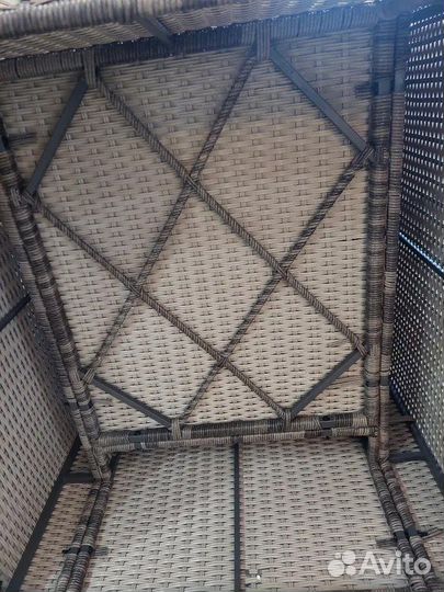 Обеденный комплект из искусственного ротанга