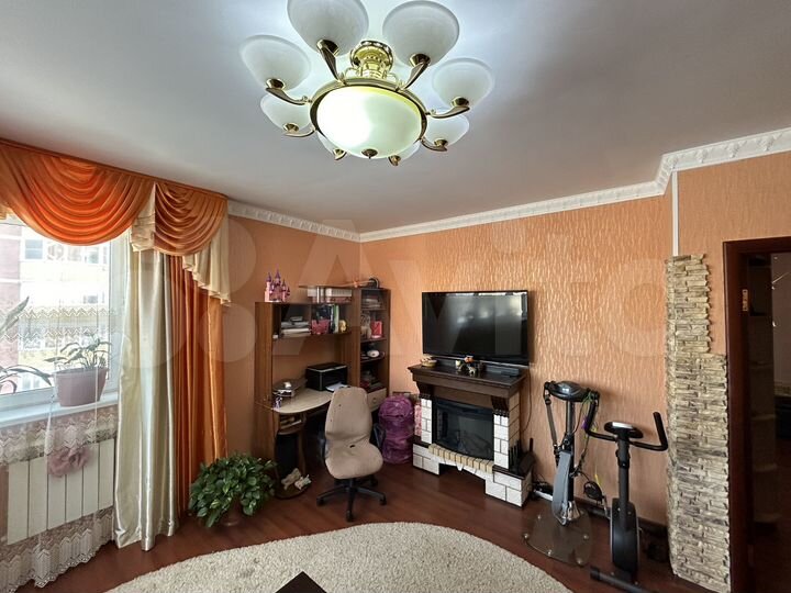 3-к. квартира, 82 м², 7/10 эт.