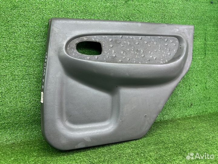 Обшивка двери задняя правая Kia Spectra