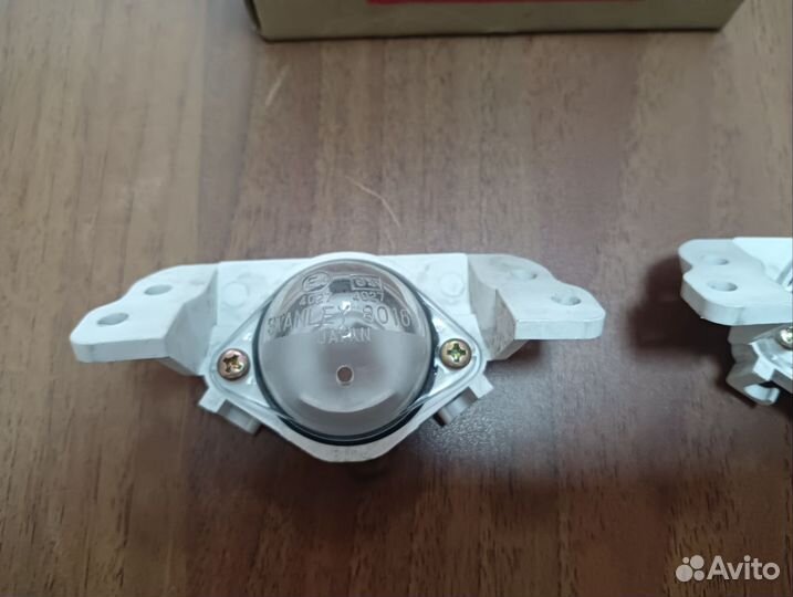 Фонарь подсветки Honda CR-V 1996- 34100s10g01