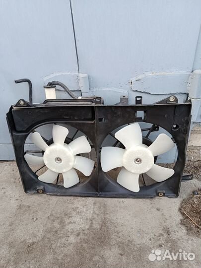 Блок вентиляторов Toyota Prius nv 20