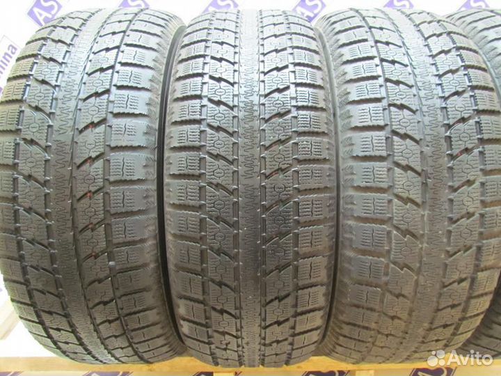 Toyo Observe GSi-5 225/55 R20 88R