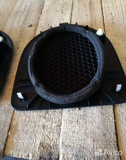 Сетки обшивки колонок задних Хонда Аккорд 7