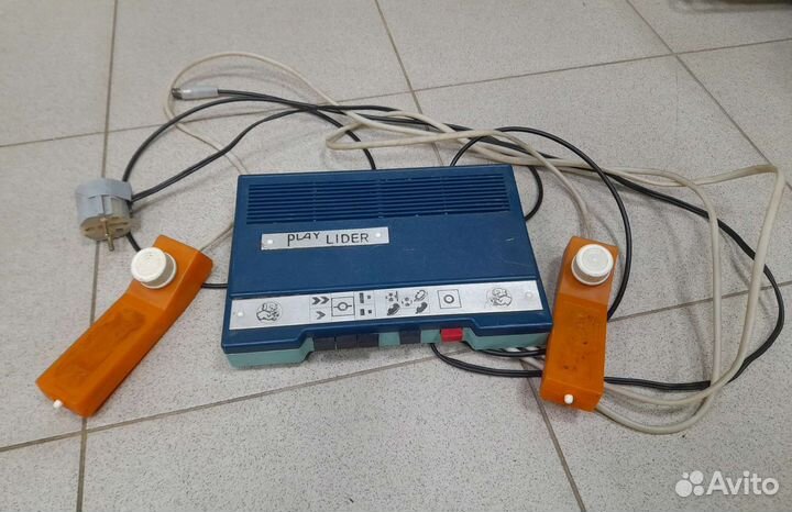Советская ретро приставка телеигра Лидер lider