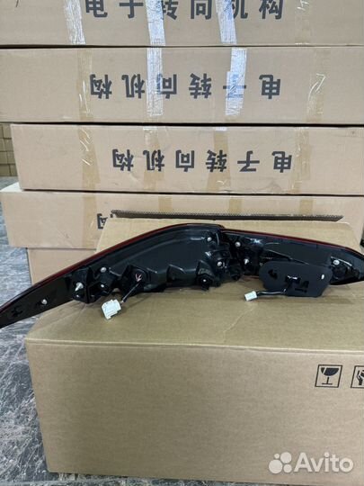 Задняя стоп фара на camry 70