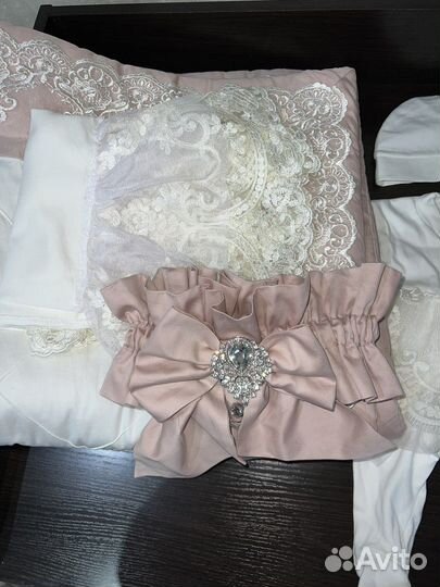 Комплект на выписку для девочки