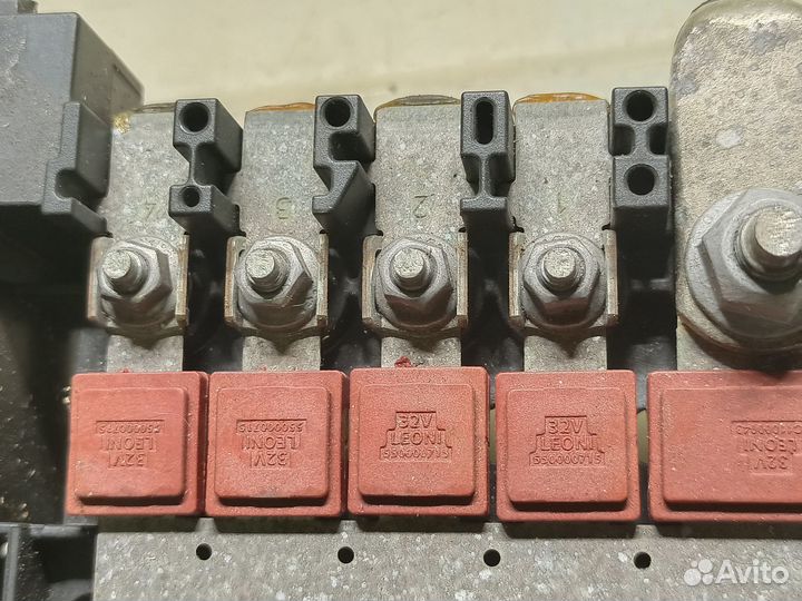 Opel Astra J 2015 блок предохранителей аккумулятор