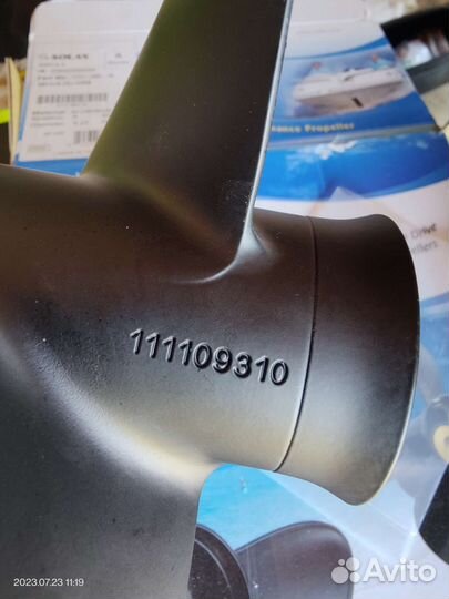 Винт гребной Solas 1111-093-11, 3x9.3x11 (R)