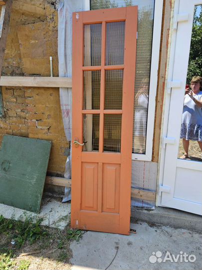 Дверь деревянная со стеклом бу