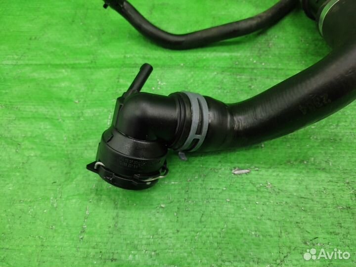 Патрубок системы охлаждения Volkswagen Tiguan