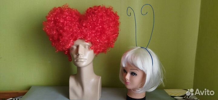 Парик Красной королевы +гусеница
