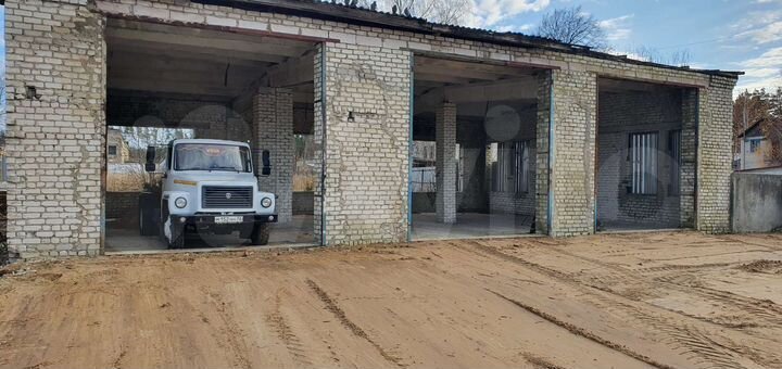 Гараж, > 30 м²