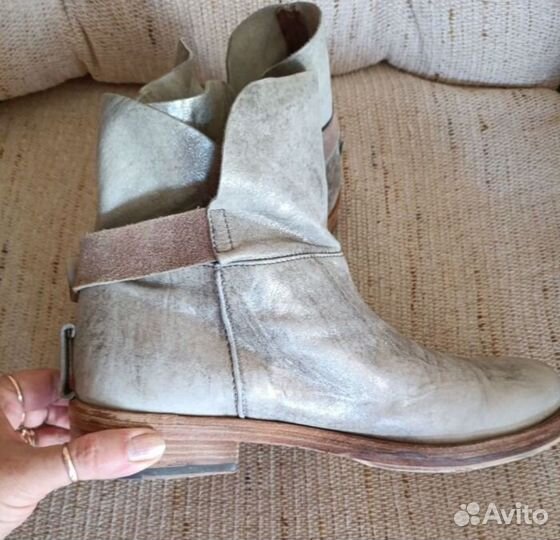 Полусапоги Ботинки женские Vic Matie р.39,5