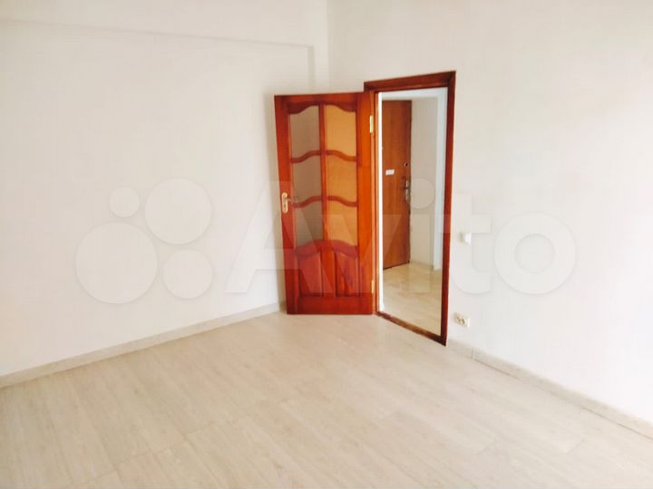 1-к. квартира, 40 м², 1/10 эт.