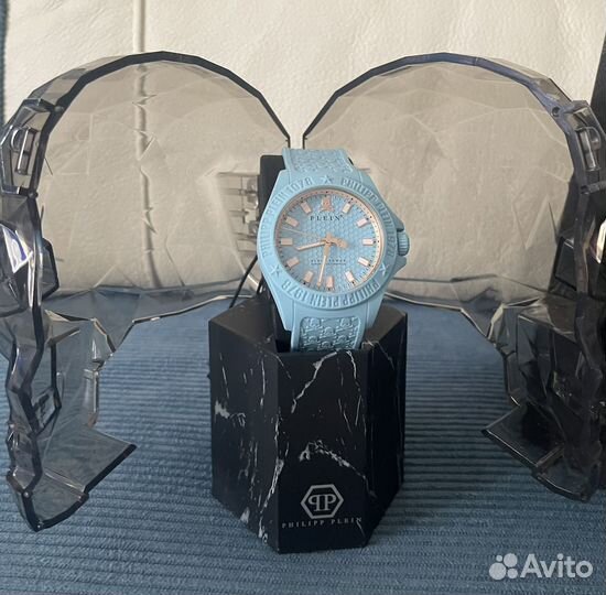 Часы женские новые