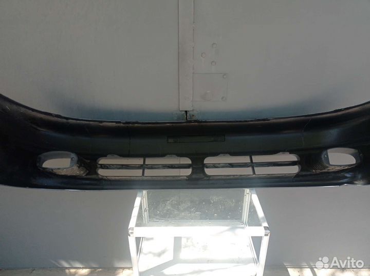 Бампер передний на Daewoo Lanos