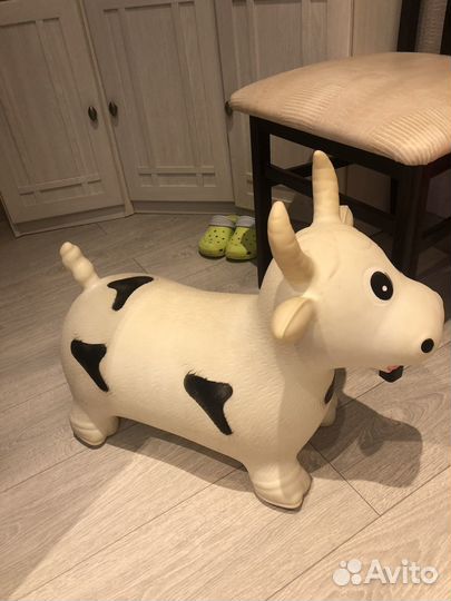 Игрушка Корова надувная