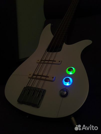 Очень легкий бас Yamaha RBX4A2M