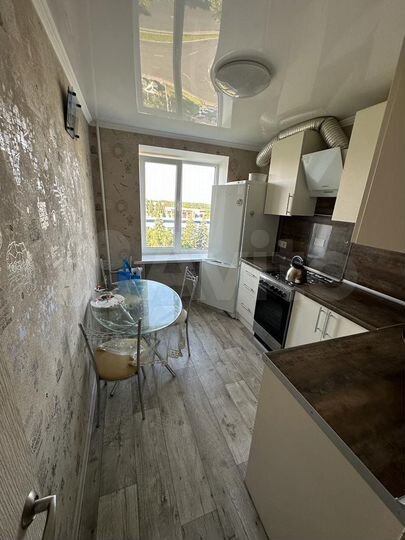 2-к. квартира, 43 м², 9/10 эт.