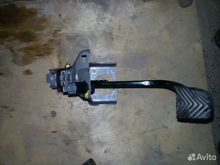 Педаль тормоза для Hyundai ix 35