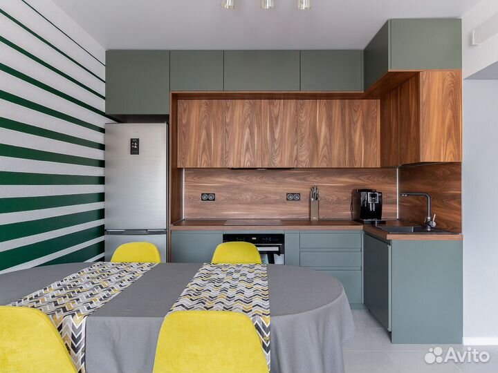 Кухня доствка по городу с антресолями на заказ