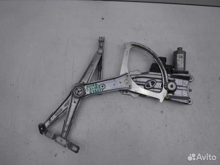 Стеклоподъемник Opel Astra H 2004