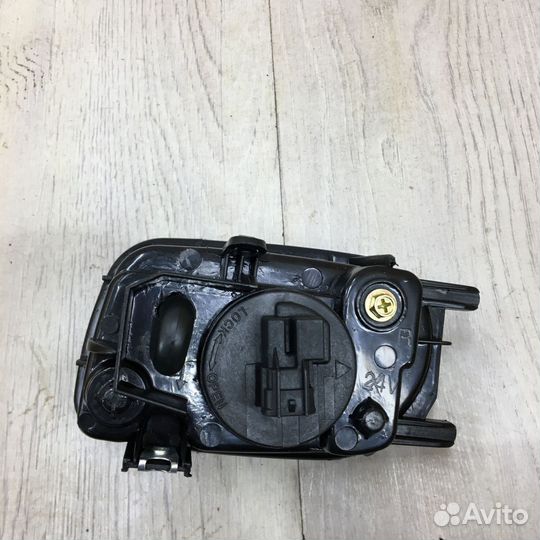 Фара противотуманная птф Туманка Nissan almera N16