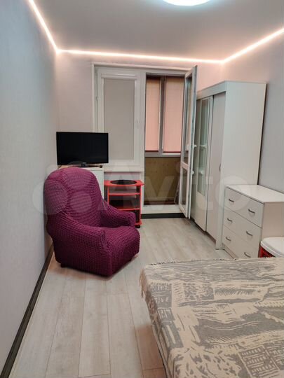 2-к. квартира, 47 м², 1/12 эт.