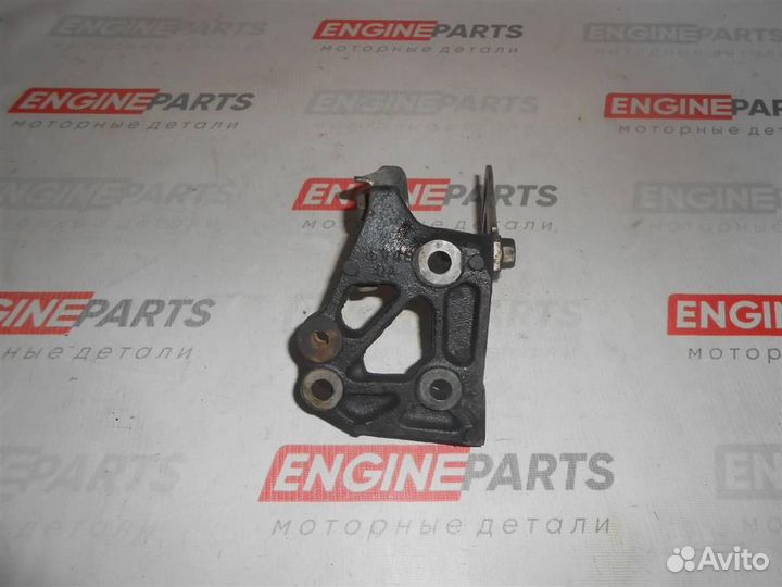 Кронштейн насоса гур Toyota Camry Gracia SXV20(96