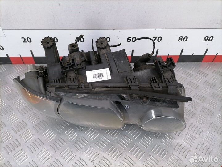 Фара правая BMW 3 E46 2003 63126901970