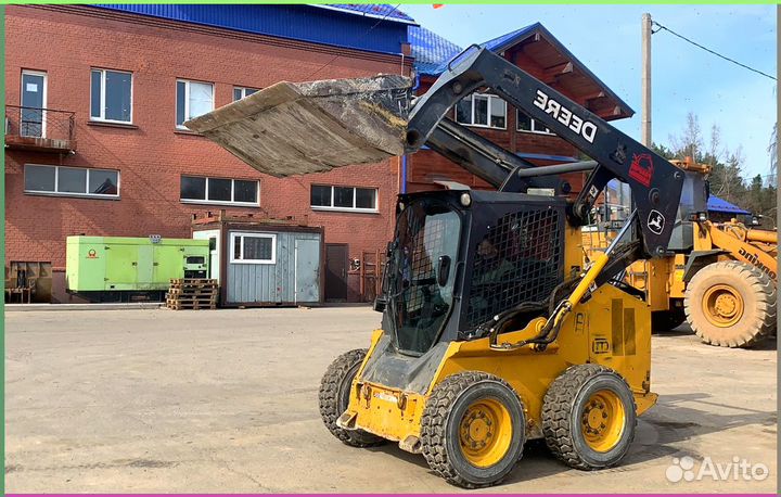 Стекло на John Deere 312D 314D 316D 318D 320D 324D 328D