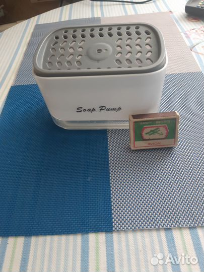 Дозатор для моющего средства на кухне