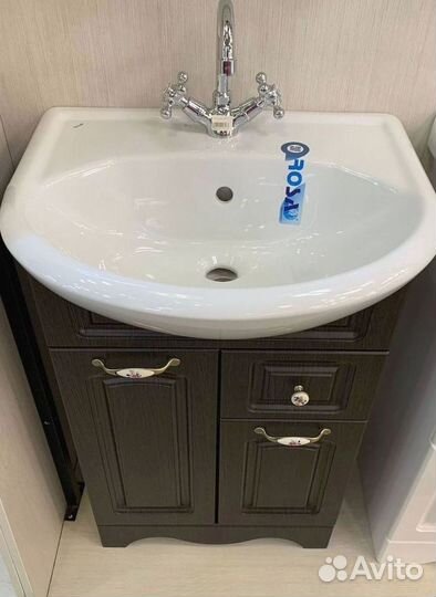 Тумба с раковиной