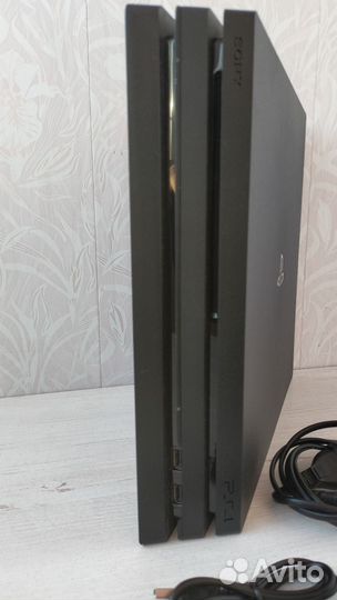 Sony PlayStation 4 pro 1tb