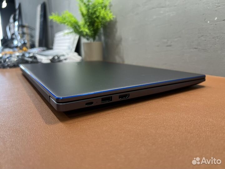 Honor MagicBook 15 Ryzen 7 5700u б/у