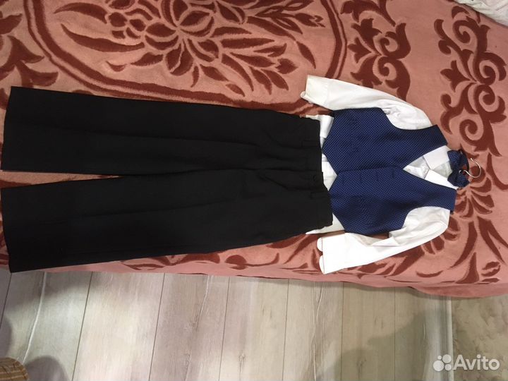 Костюм праздничный классический