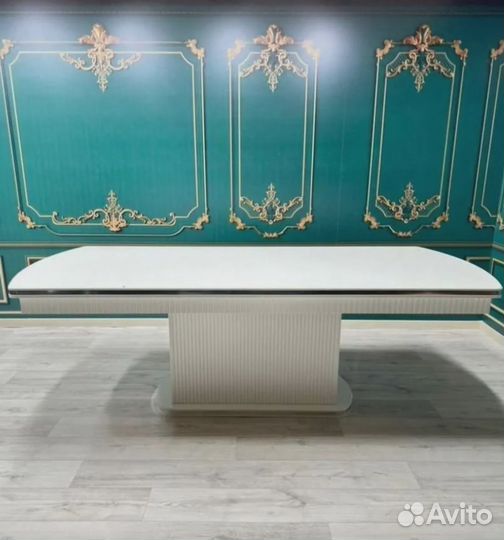 Стол для кухни со стульями