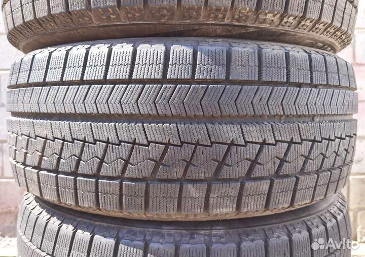 Bridgestone Blizzak VRX 205/55 R17 101V