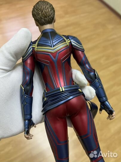 Hot Toys Captain Marvel 1/6 Фигурка