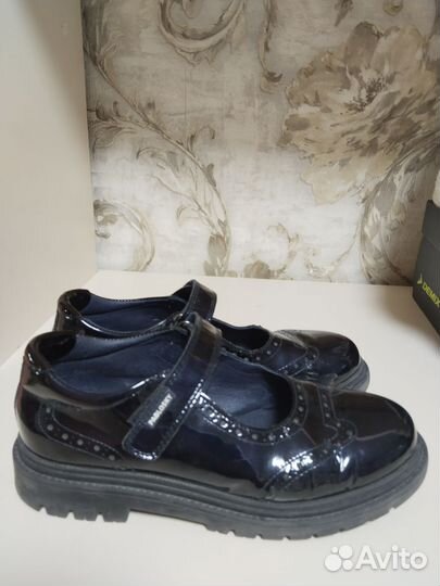 Школьные туфли Pablosky