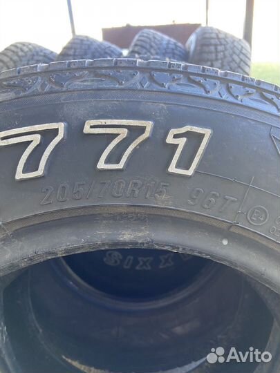 Maxxis AT-771 Bravo 205/70 R15